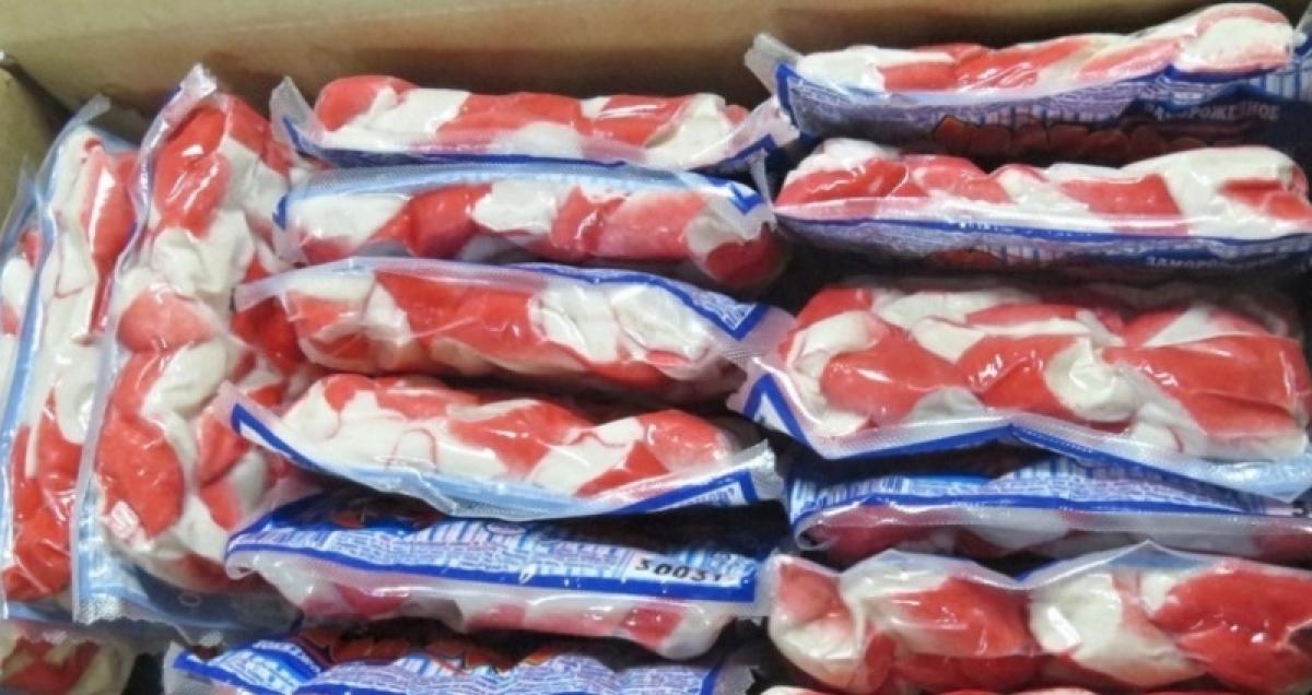 Крабовое мясо из магазинов Саратовской области проверили специалисты