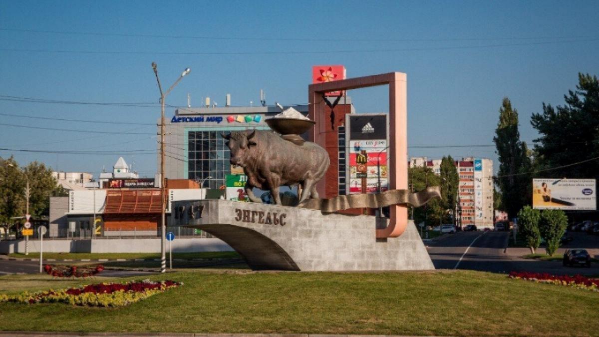 Реставрацию Гарнизонного Дома офицеров в Энгельсе должны завершить до конца года