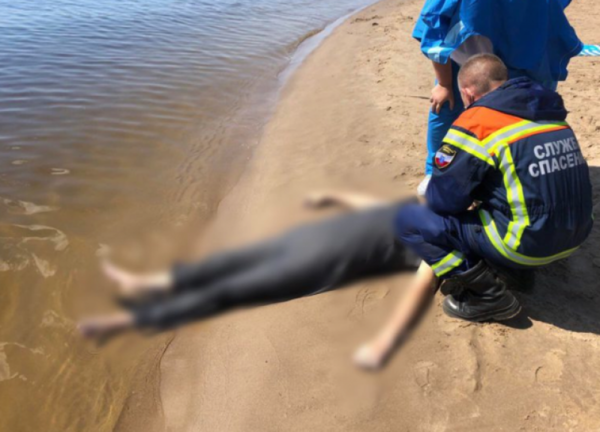 Сегодня днем под мостом «Саратов-Энгельс» утонул мужчина