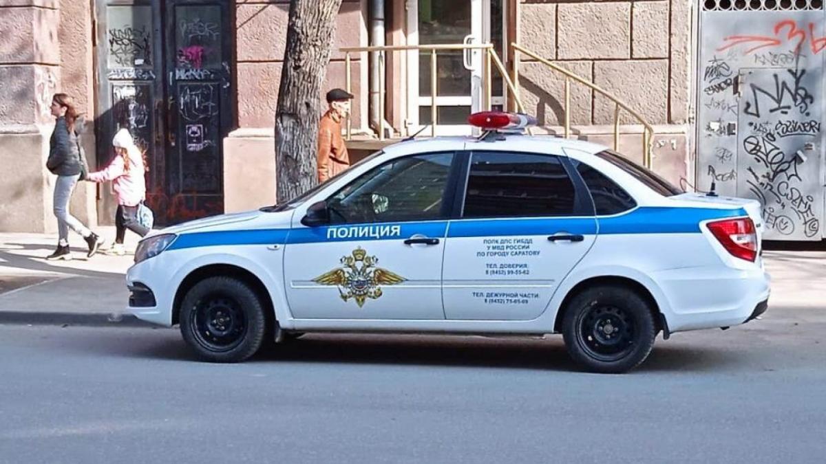 В Саратове полиция ищет свидетелей смертельного ДТП с автопоездом