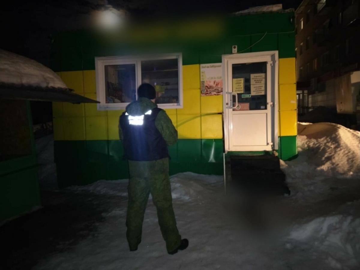 Труп 5-летнего ребенка обнаружили у магазина в Саратовской области 