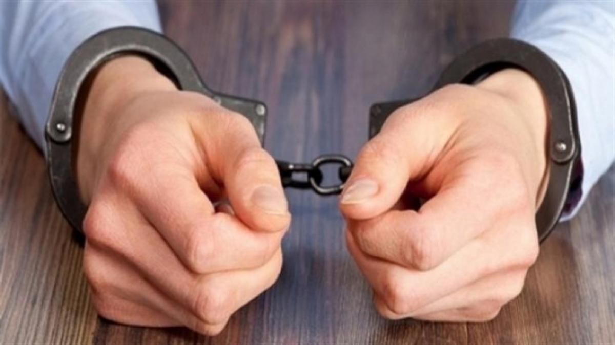 Житель Энгельса украл парфюм «Диор» на проспекте Кирова