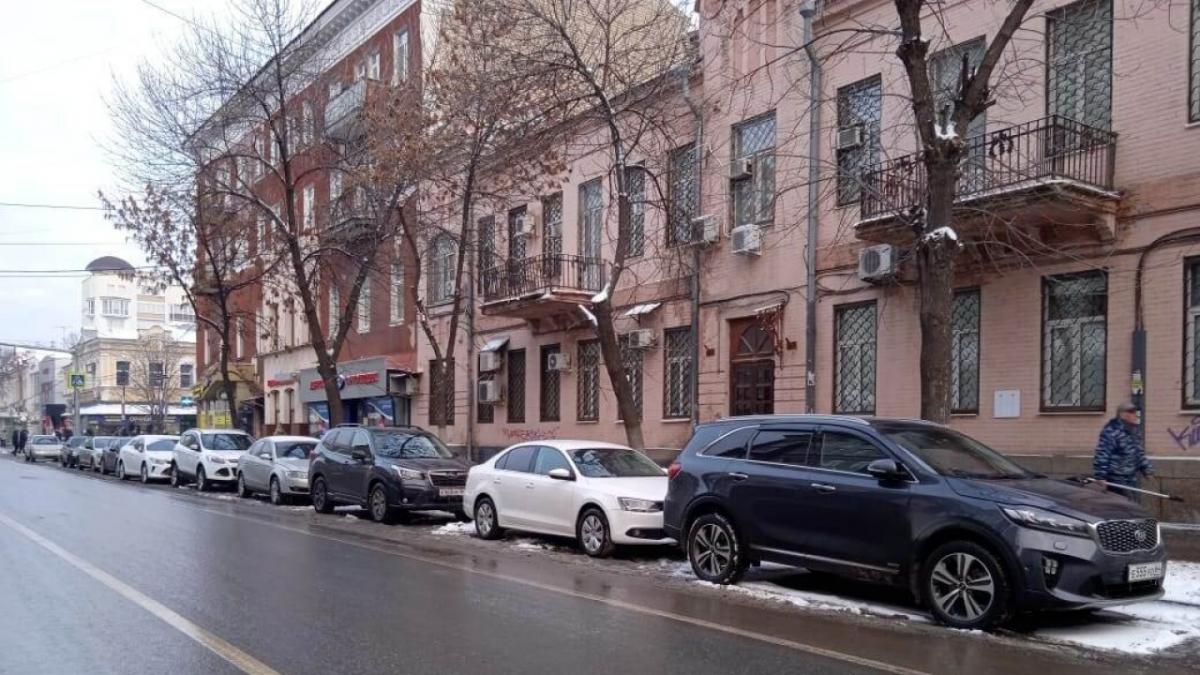 В центре Саратова запретят стоянку на 4 улицах до 1 апреля