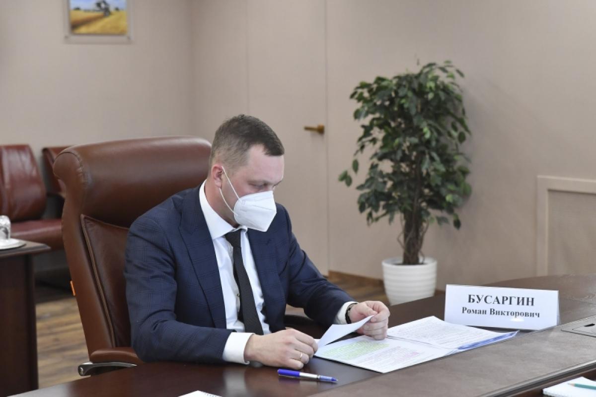 Бусаргин: «Лишь в Саратовской области отмечены положительные темпы в экономике»