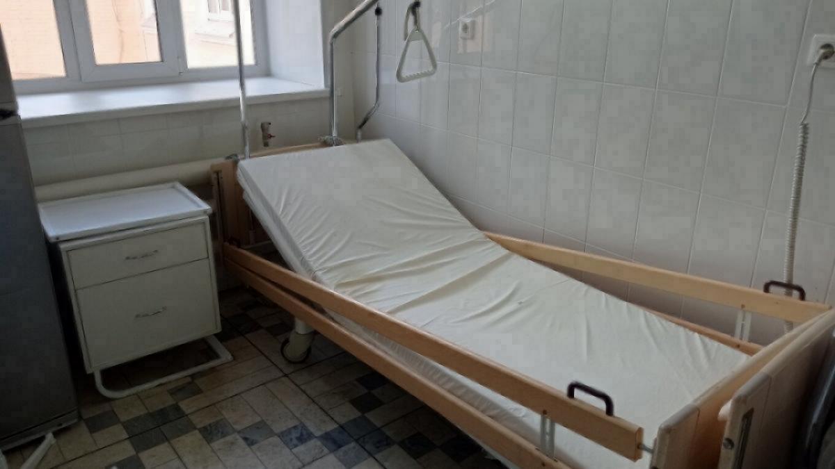 В больнице скончался пассажир маршрутки №60 после ДТП с трубой в центре Саратова