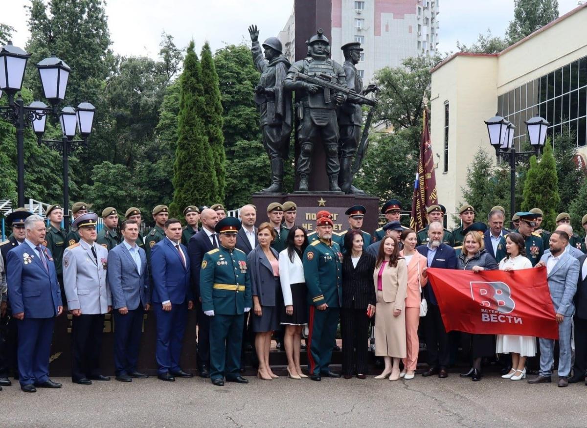 Калинин выступил на открытии мемориала павшим выпускникам военного института
