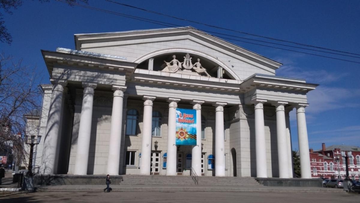 Радаев анонсировал комплексную реставрацию Саратовского театра оперы и балета
