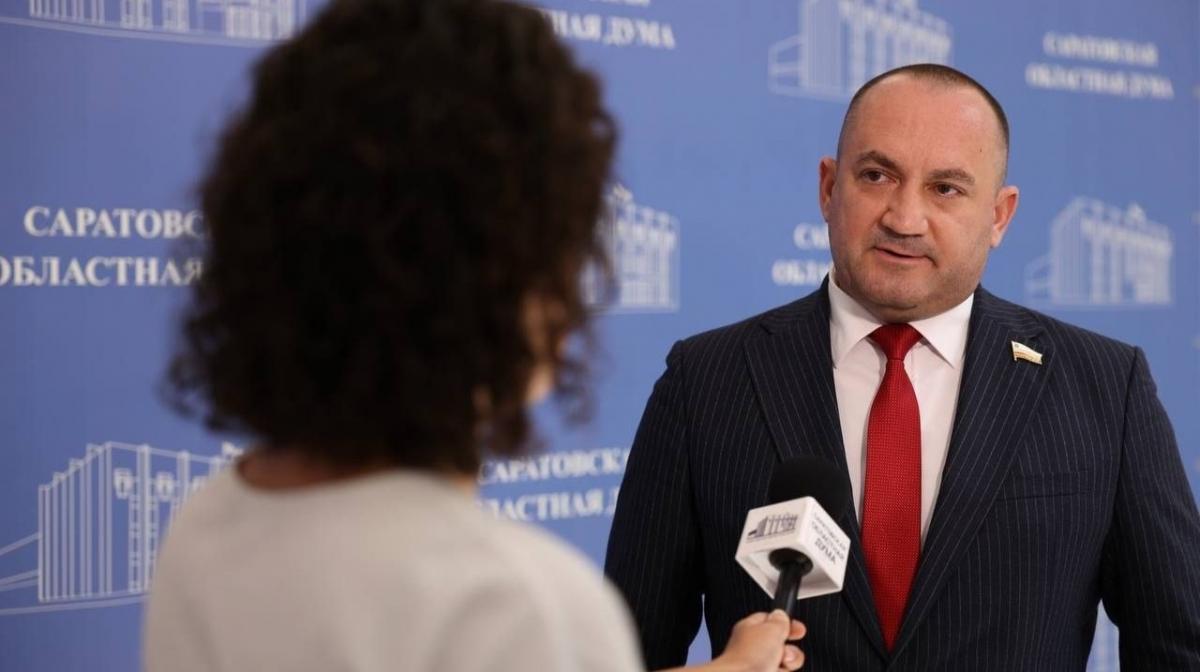 Депутат Калинин прокомментировал закон о полном запрете продажи вейпов