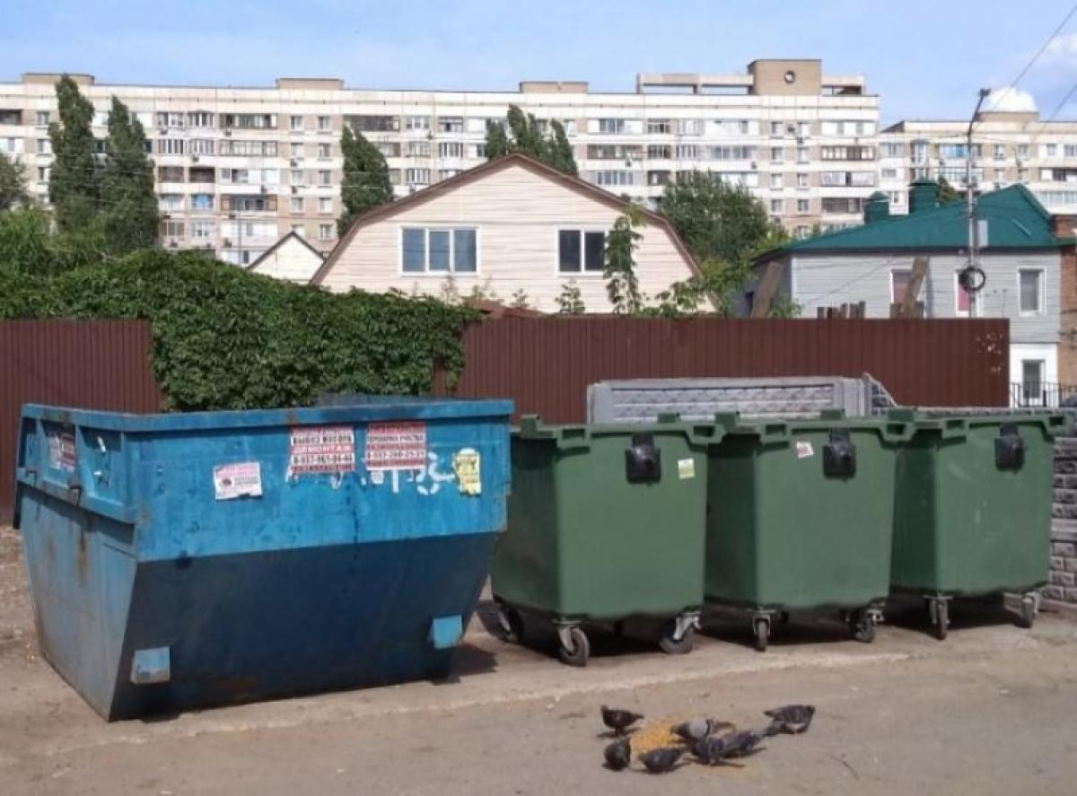 Жителям Саратова начислили лишних 1,2 млн рублей за вывоз мусора