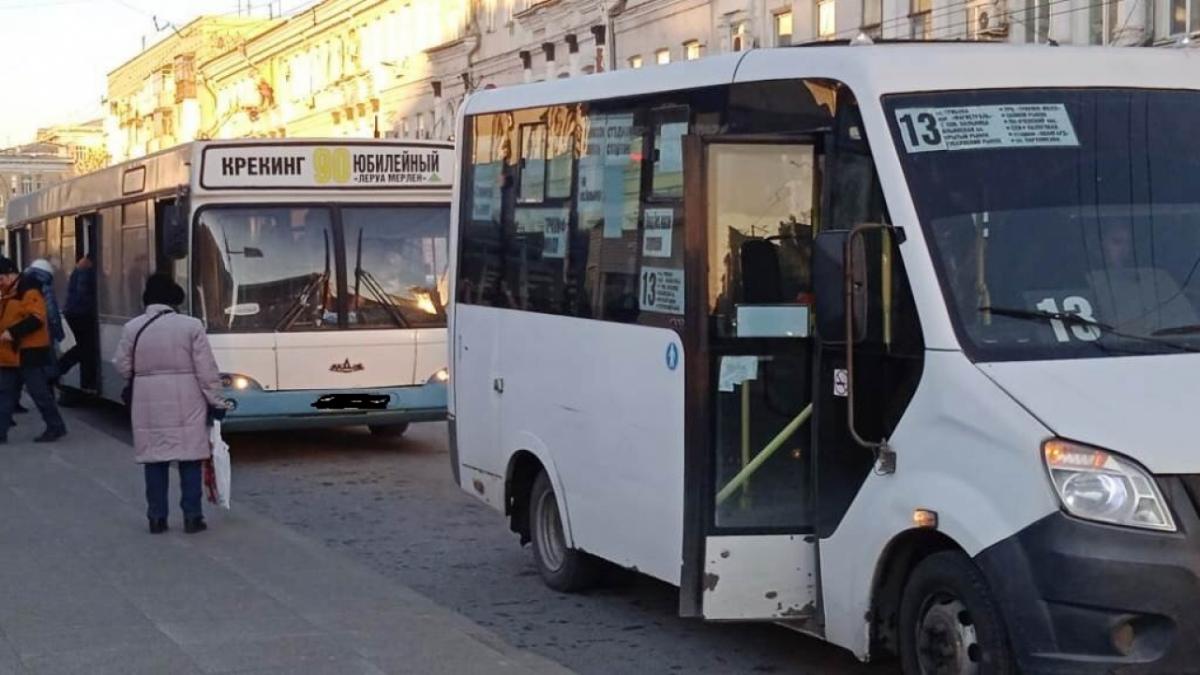 Власти Саратова отстраняют перевозчика на маршруте №90