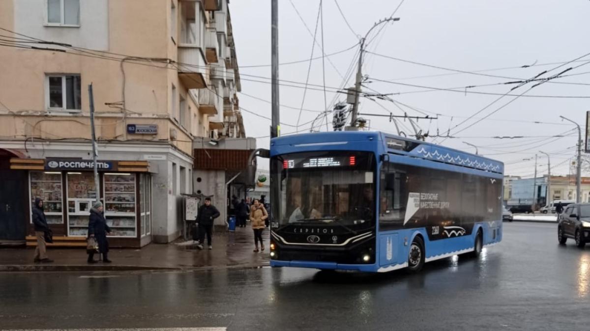 В Саратове опять повысили стоимость проезда в городских троллейбусах и трамваях