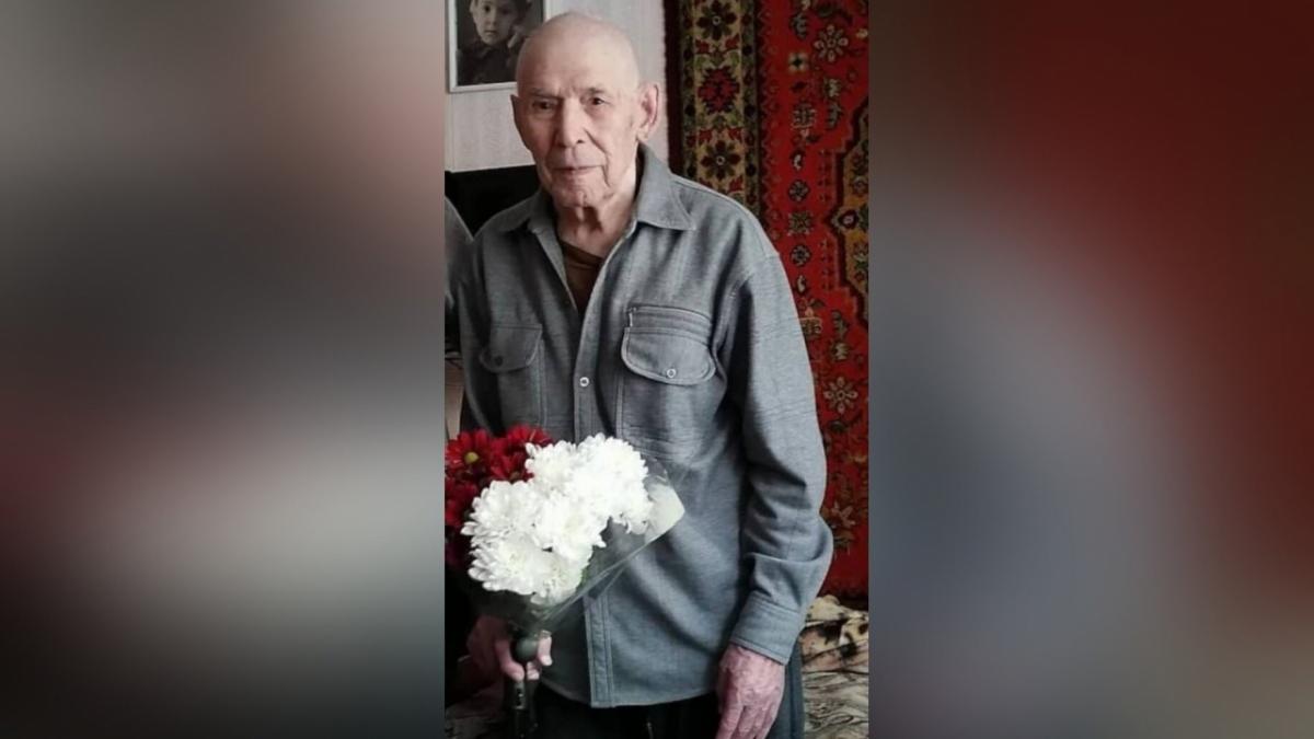 Ветеран ВОВ Михаил Маркин отметил свое 105-летие в Саратове