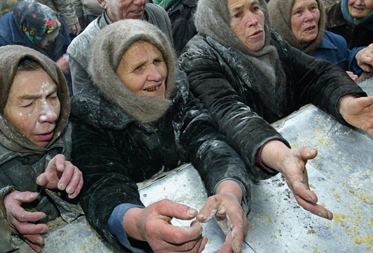 Бедственное положение вынуждает россиян покупать еду в кредит