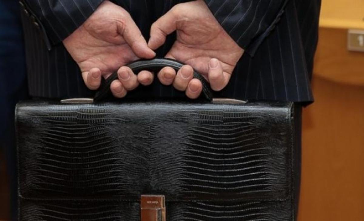 Политологи прогнозируют новые антикоррупционные процессы в отношении региональных чиновников 