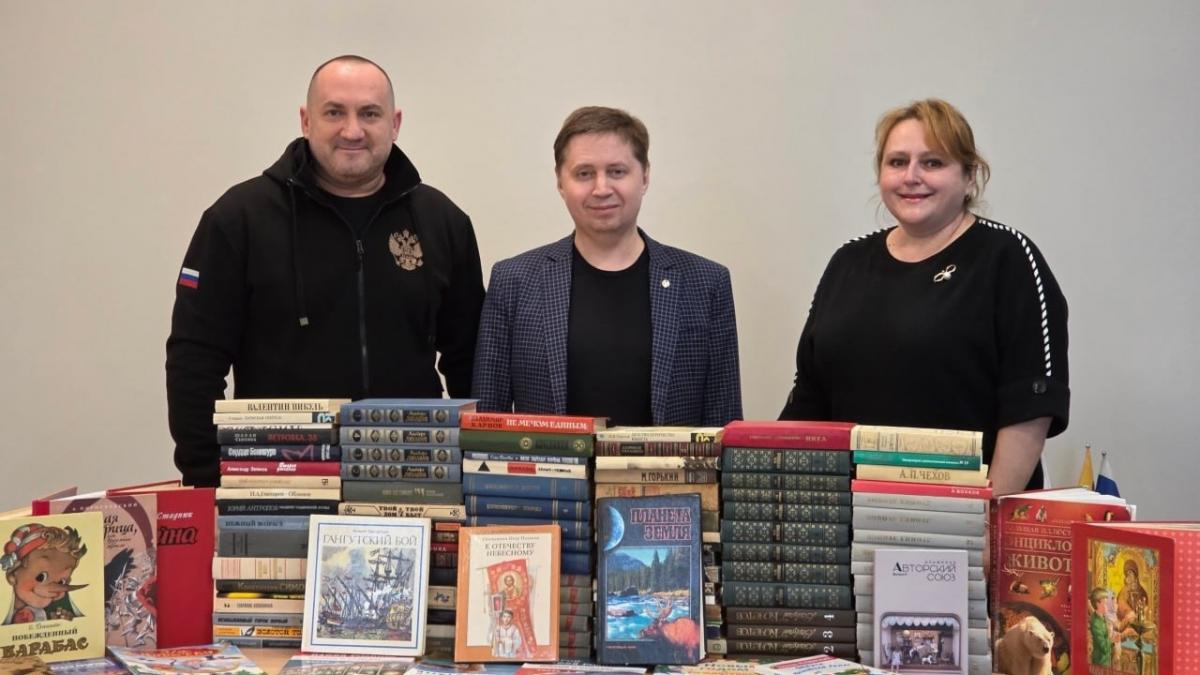 Медиахолдинг «Ветеранские вести» передал книги в сельские библиотеки