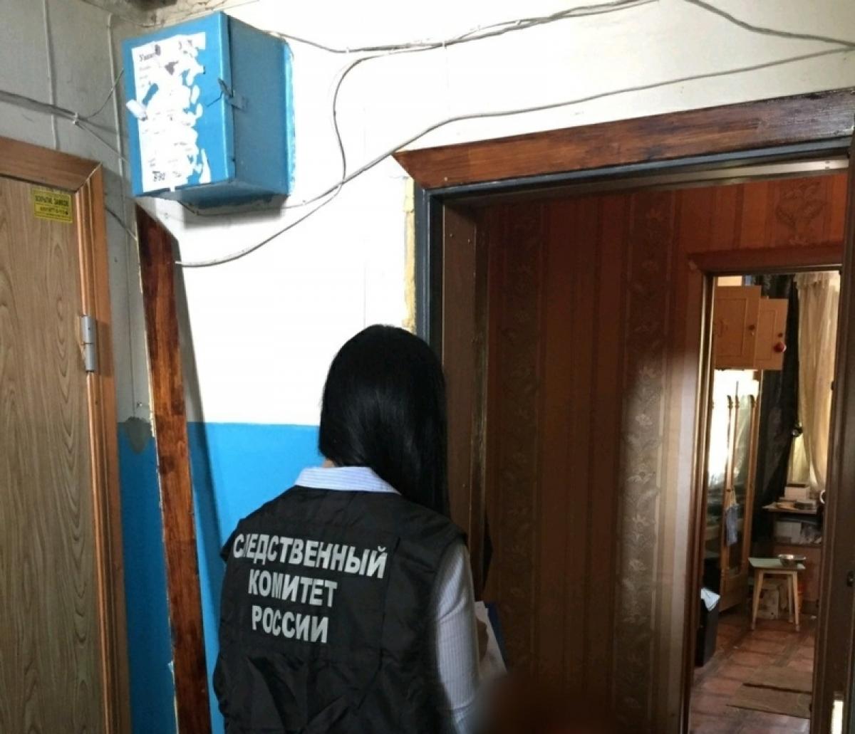 Поиски пропавшего саратовца: полицейские нашли труп мужчины в запертой квартире его друга