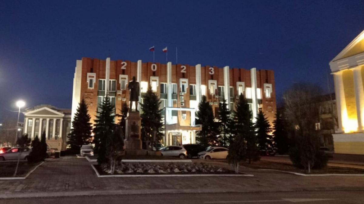 Саратовские депутаты обязали чиновников чаще отчитываться перед населением