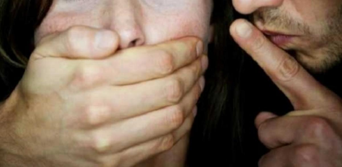 Под Саратовом ВИЧ-инфицированный мужчина изнасиловал молодую девушку