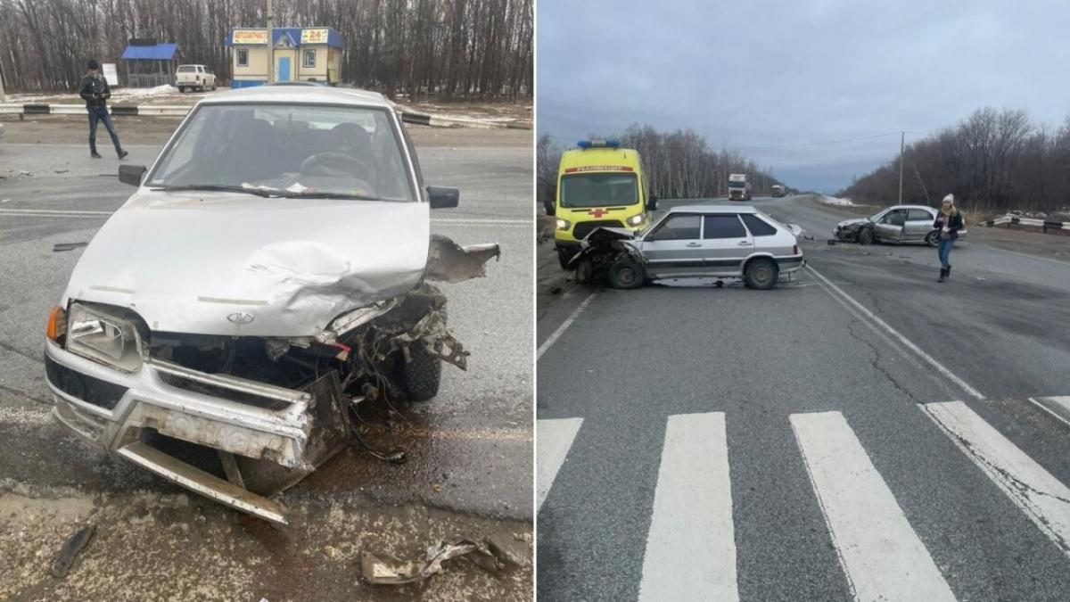 В лобовом столкновении с иномаркой пострадал водитель «четырнадцатой» под Саратовом