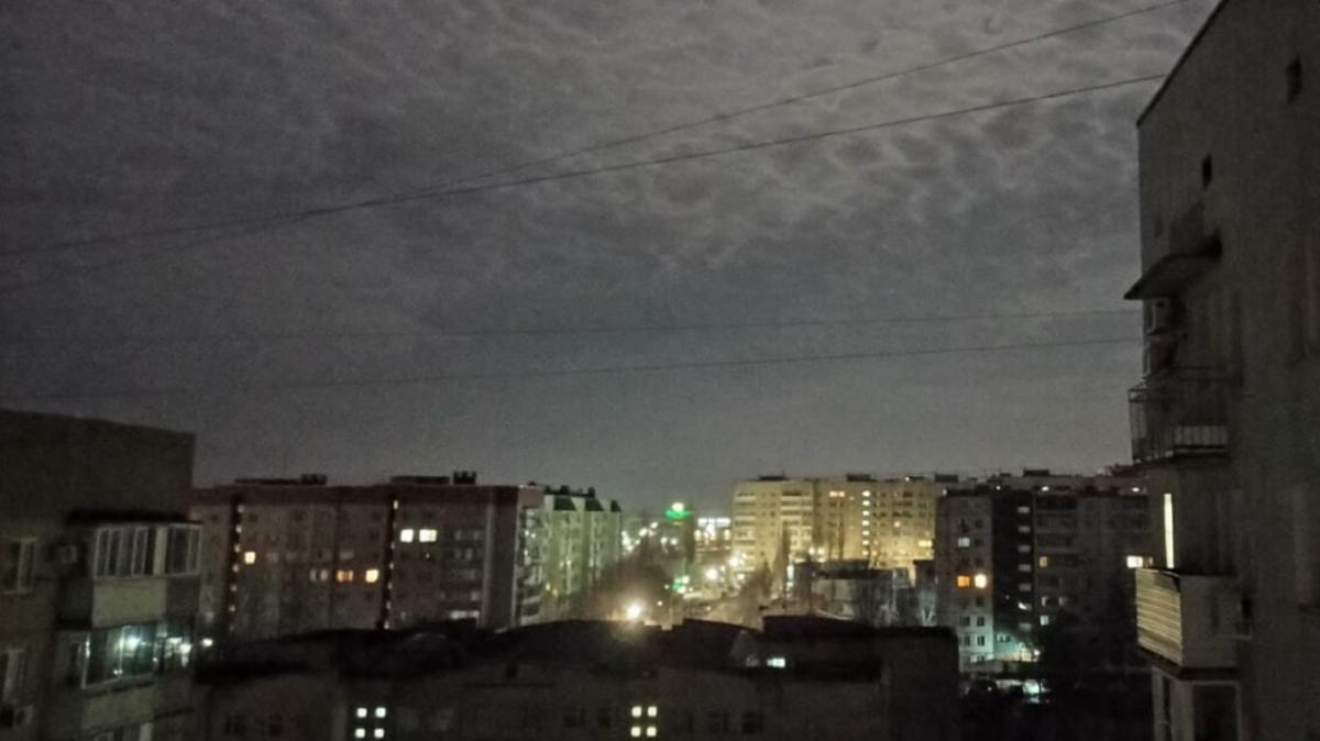 Атака БПЛА: саратовцев просят не подходить к окнам
