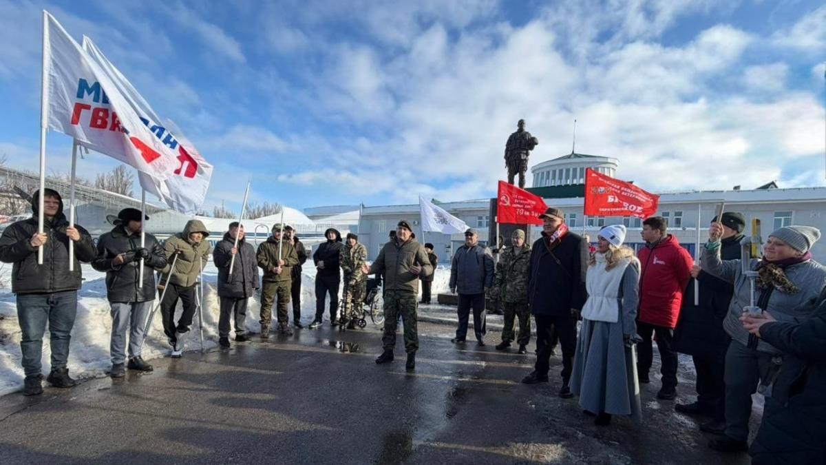 Депутат Калинин: в Саратове провели автопробег и почтили память Героев Донбасса