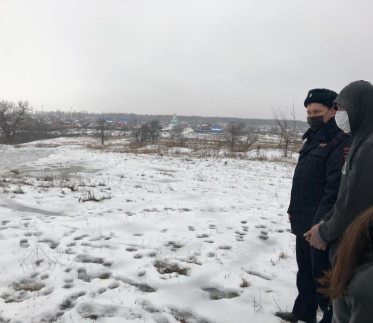 Девочку поймали. Эксгибиционист в Липецке. Воронежская область насилие. Маринченко следователь.