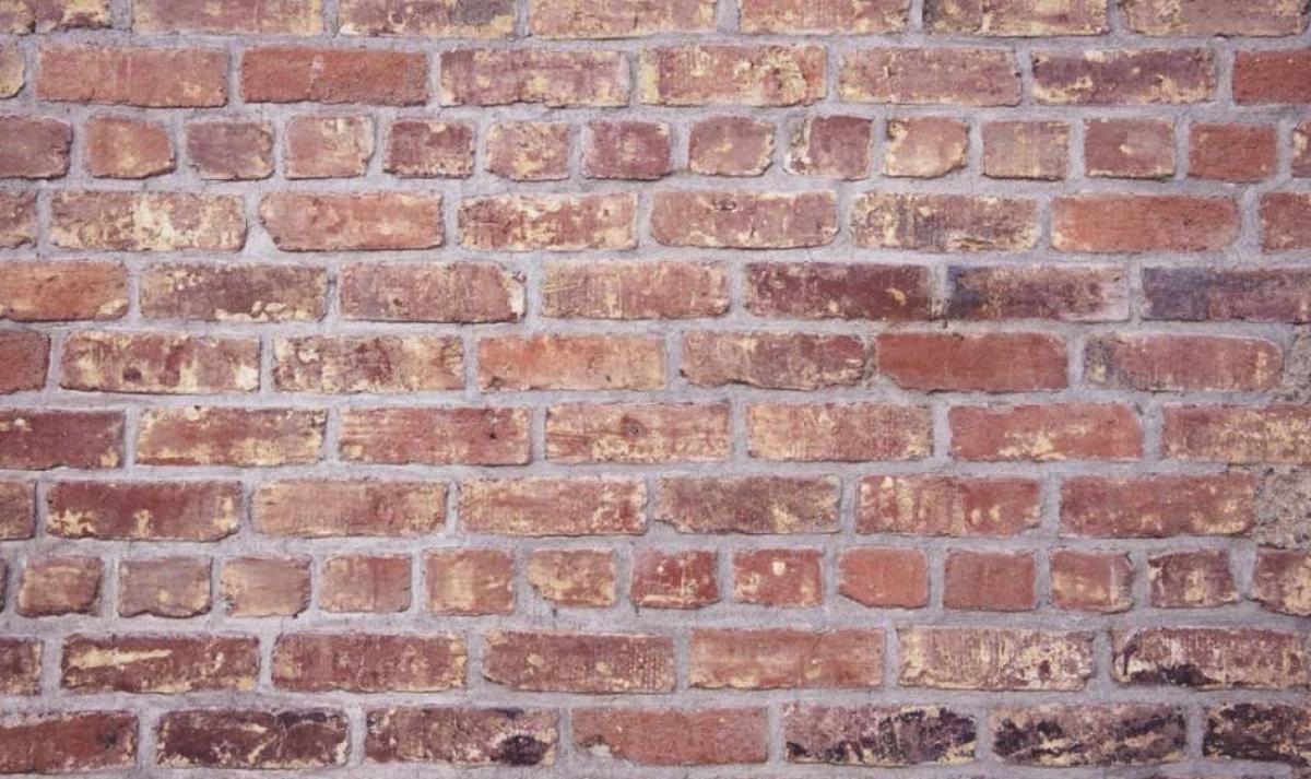 Сенсационная находка в Саратове: при работах в центре города обнаружили часть древнего храма  