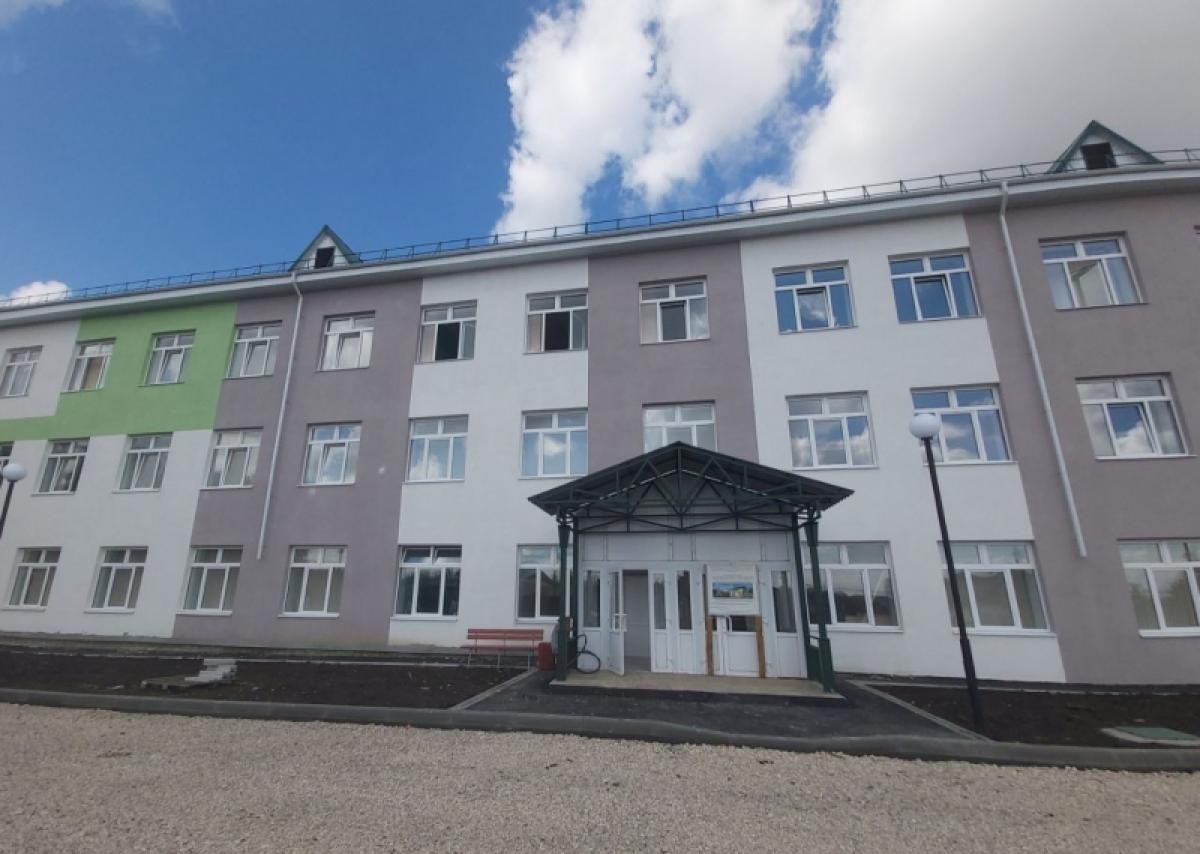 Новый корпус школы в Саратовском районе будет готов к 1 сентября