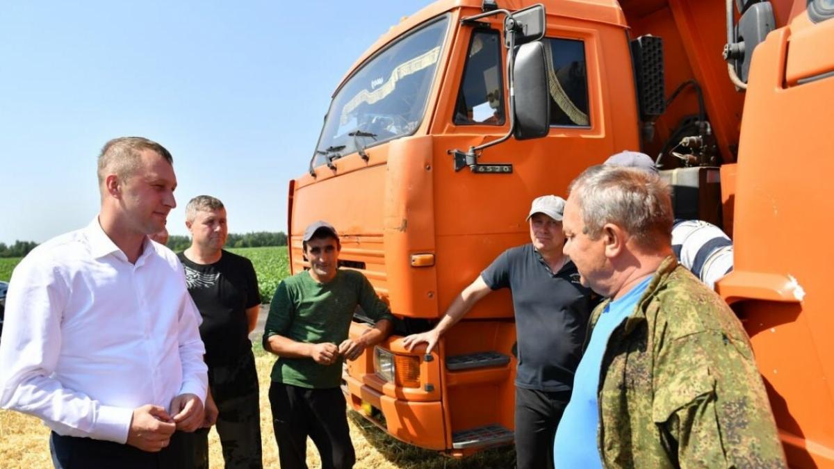 Бусаргин: Саратовская область вышла на 1-е место по темпам уборки урожая в ПФО