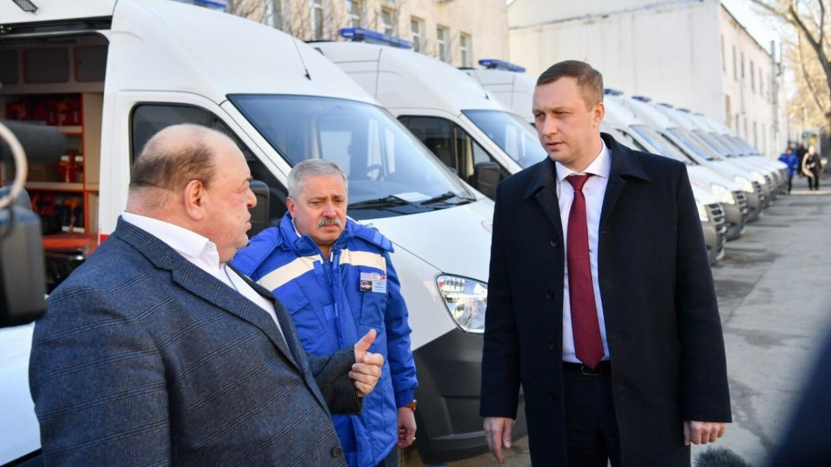 В Саратовскую область пришли 12 машин скорой помощи для отдаленных районов