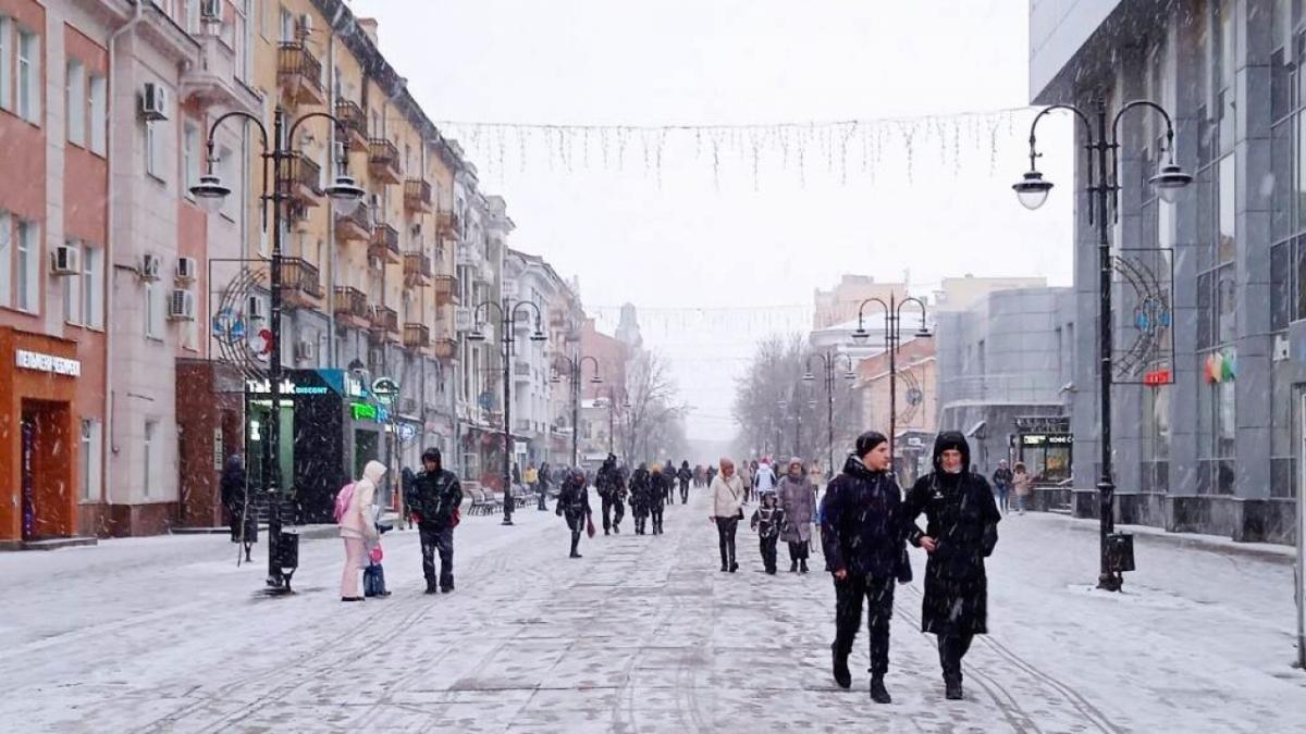 МЧС предупреждает саратовцев о метели и снежных заносах 22 ноября