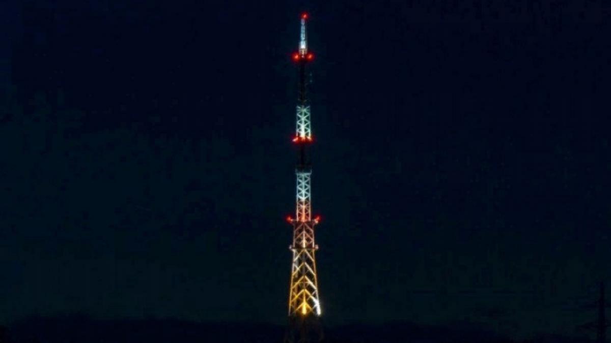 Саратовская телебашня засияет в честь 24-го дня рождения РТРС
