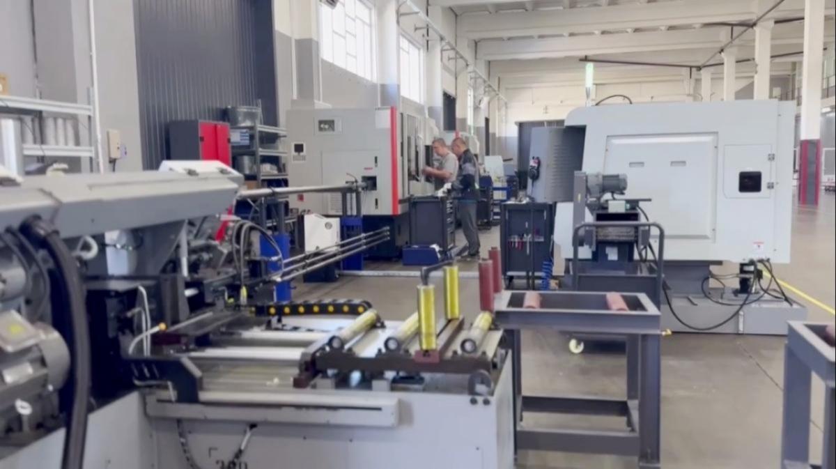 Завод в Энгельсе вошел в топ-5 по России и набирает штат