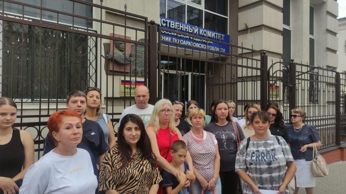 Саратовцы просят главу СКР проверить мешающих благоустройству сквера