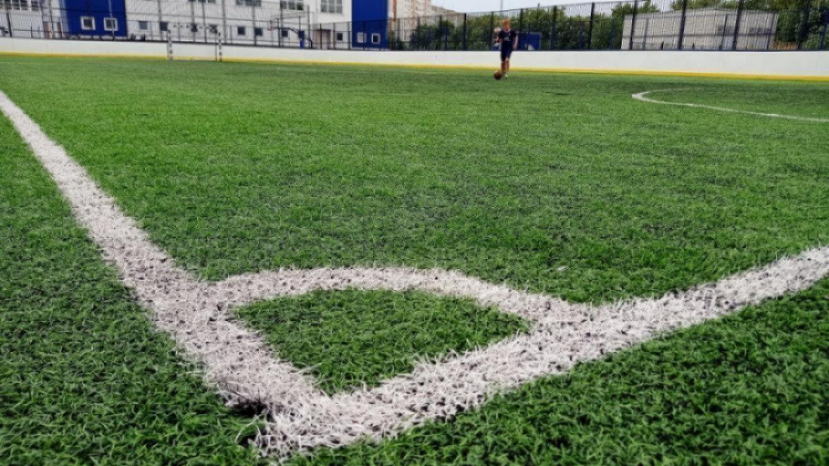 В Саратове обновят футбольное поле для ФК «Сокол»