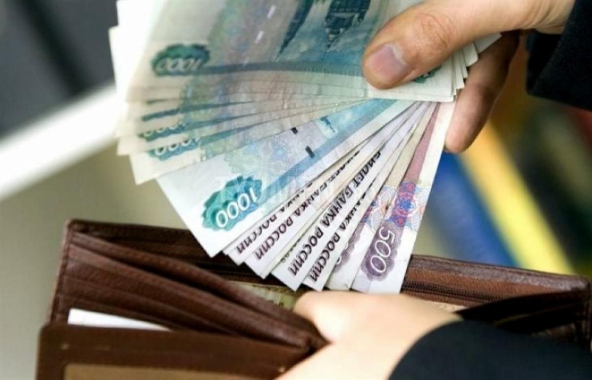 Опрос: только 10% россиян считают справедливой зарплату до 30 тысяч рублей в месяц 