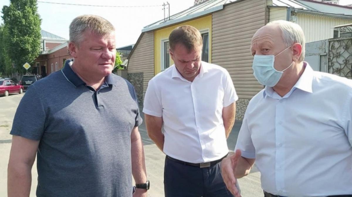 «Десять чиновников не могут найти решение по одному порыву»: Радаев о коммунальных авариях в Саратове