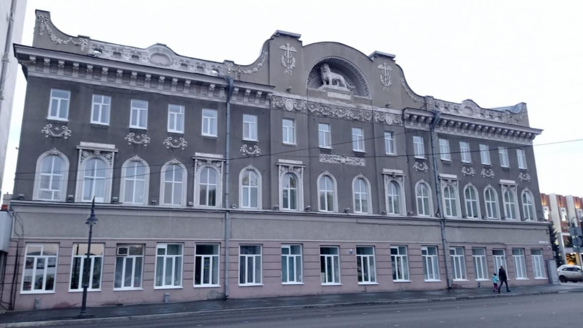 По решению Мокроусовой снесут аварийный дом в центре Саратова 