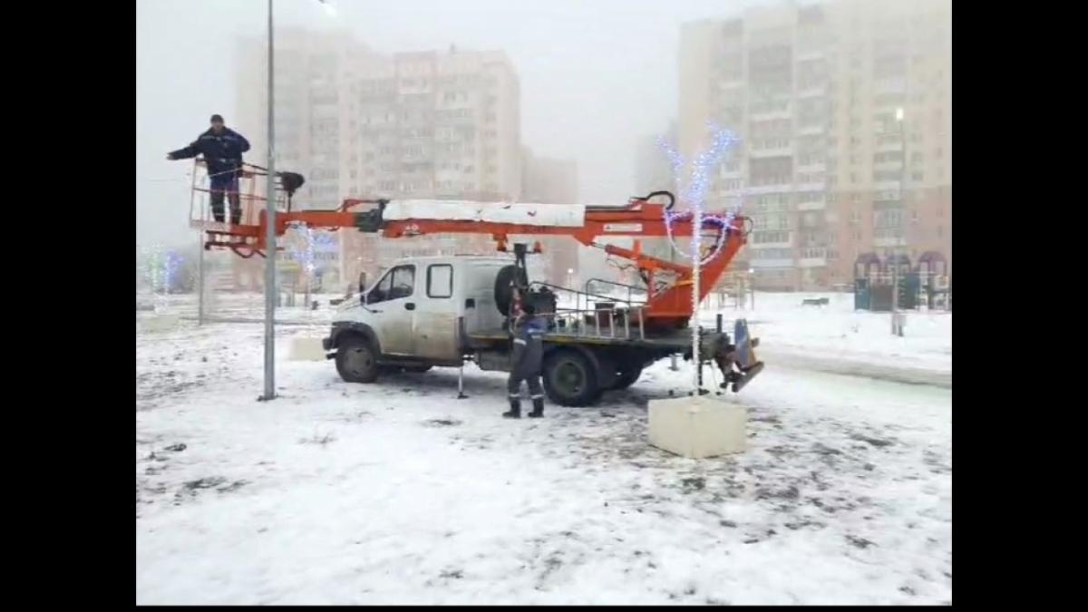 Поселок Юбилейный украшают к Новому году после обращений