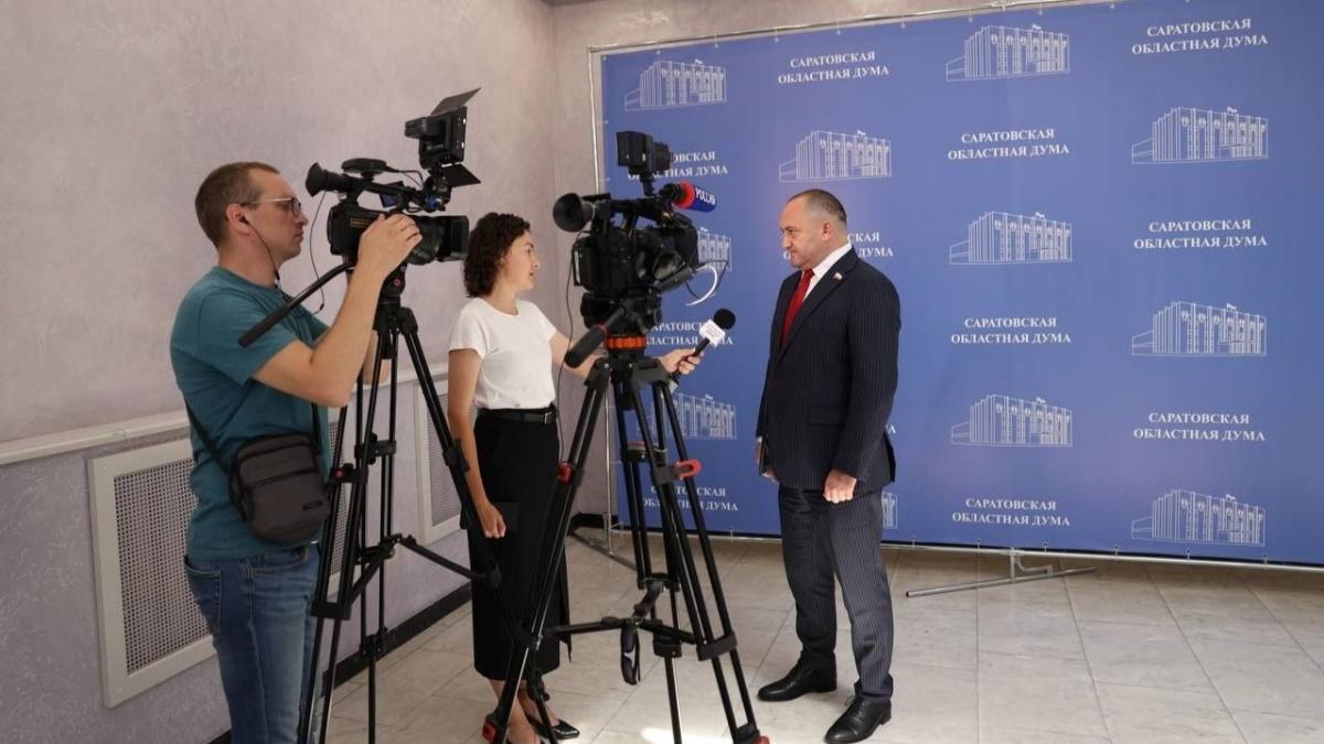 Калинин объявил о сборе подписей за отмену повышения тарифов на услуги ЖКХ