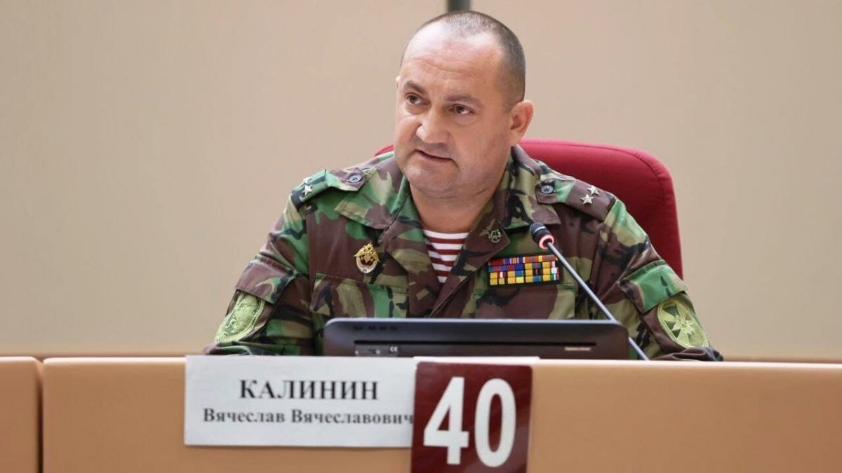 Депутат Калинин призвал помнить боровшихся с фашизмом юных героев  