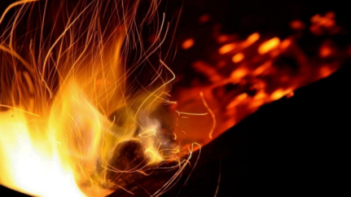 Под Саратовом мужчина погиб на пожаре из-за неисправного электрооборудования