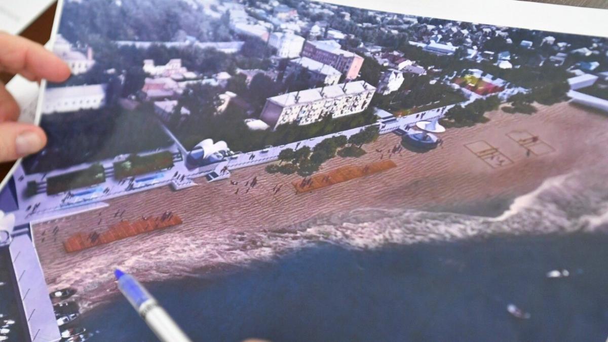 Под Саратовом завершается строительство пляжа и набережной длиною 400 метров