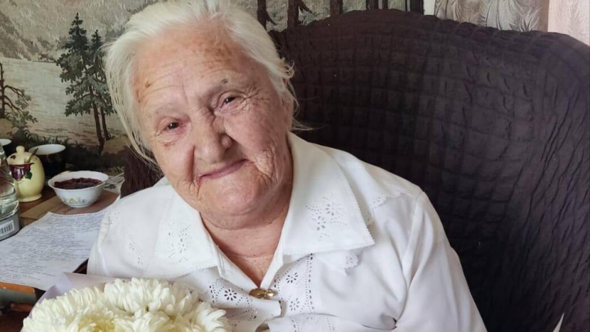 Саратовский педагог Нина Володина отметила 90-летие