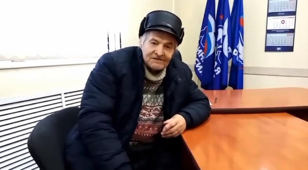 Саратовский ветеран передал свои сбережения участникам СВО