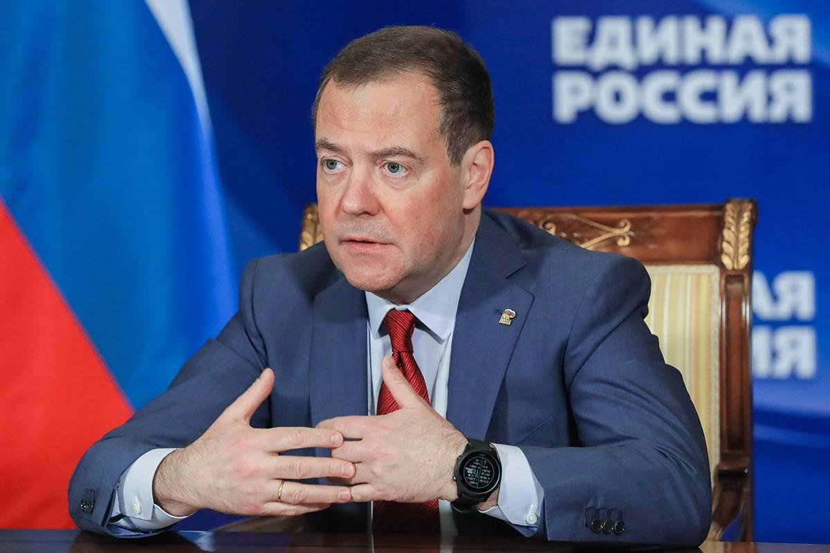 Медведева развеселил ответ Бусаргина о готовности к выборам в областную думу