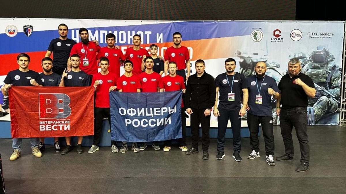 Калинин поддержал саратовских спортсменов на чемпионате ПФО
