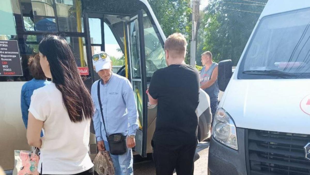 ЧП в маршрутке Энгельса: пассажиры повели себя достойно