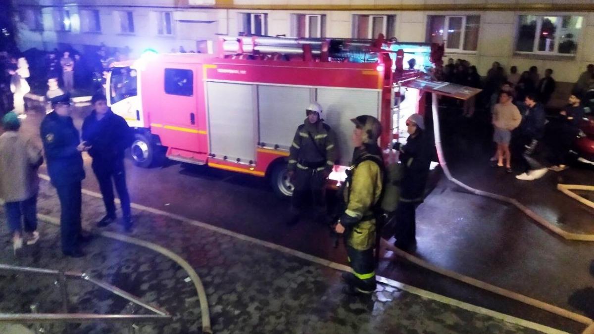 На пожаре в общежитии саратовского медуниверситета пострадали 4 человека