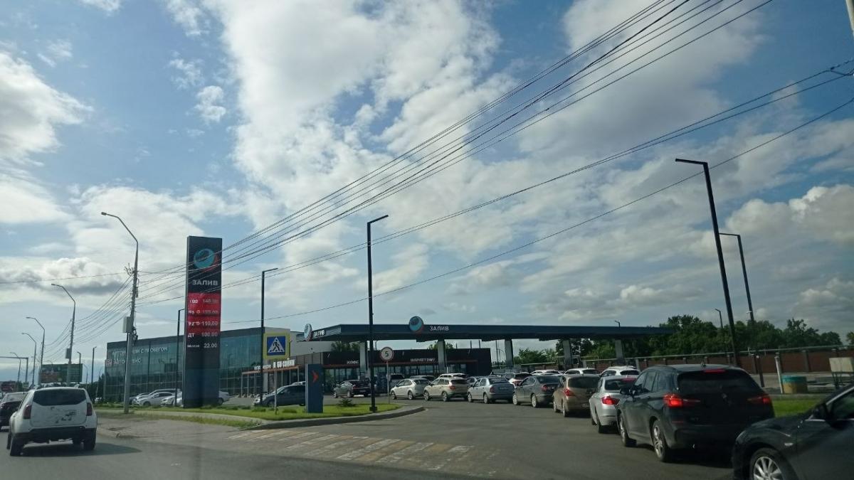 В Саратовской области на неделю вводится лимит на продажу бензина